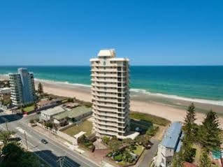 Beachside Tower Aparthotel 4*